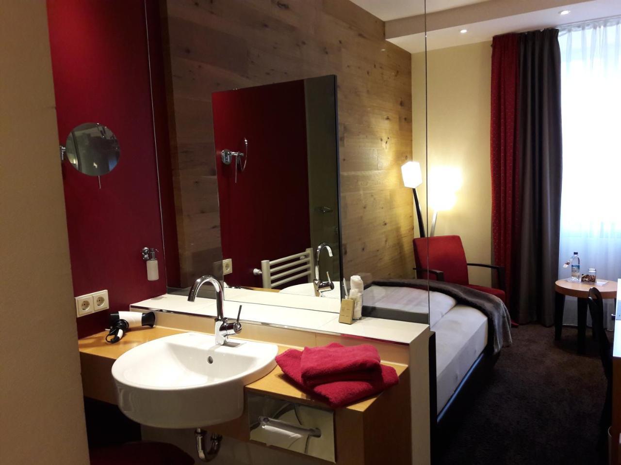 Hotel Post Burghausen Extérieur photo